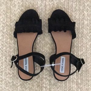 NWOT Adorable Steve Madden Black Suede Sandals!